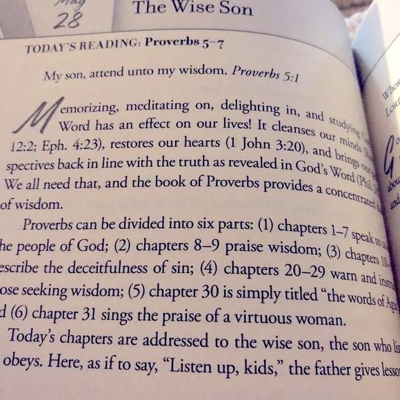 Jesus Day by Day Sharon Kaselonis Hardcover Devotional Book - Picture 3 of 6